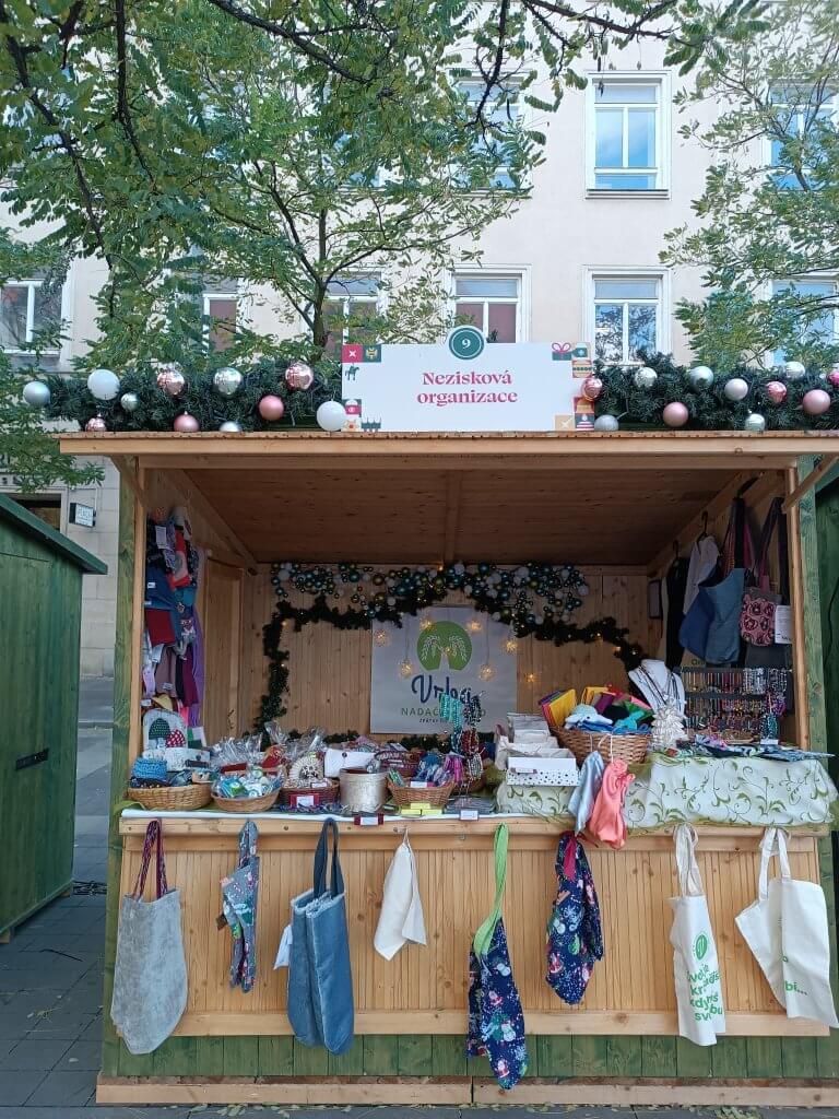 Vrba na adventních trzích v Brně