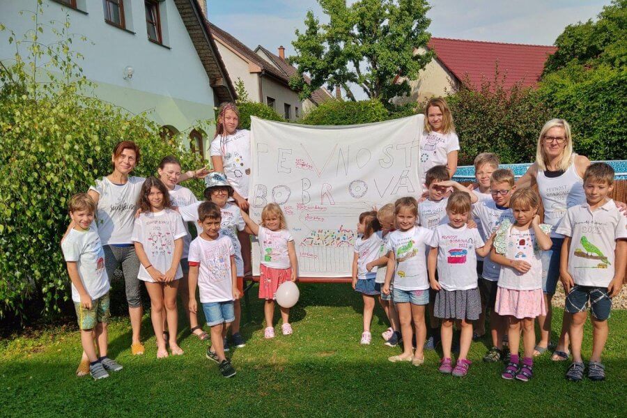 Sbírka na pobytové tábory pro děti z ovdovělých rodin